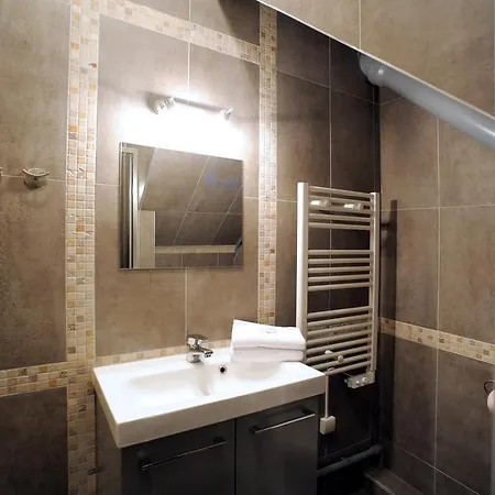 Unique Loft In Le Marais
