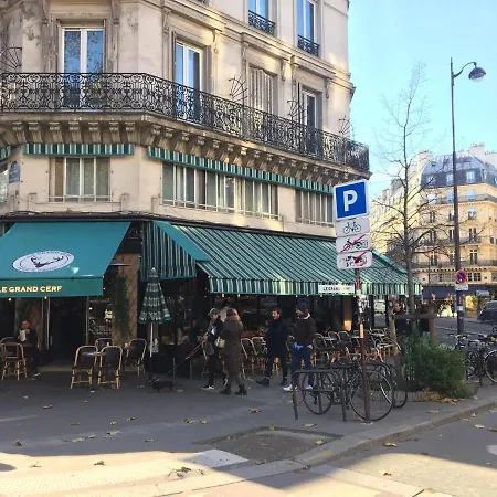Unique Loft In Le Marais Parijs